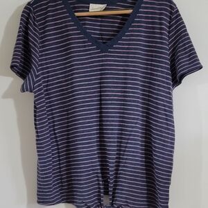 Universal Thread Navy & Light Pink Striped V-Neck Short Sleeve Tee
